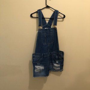 Denim overall shorts!